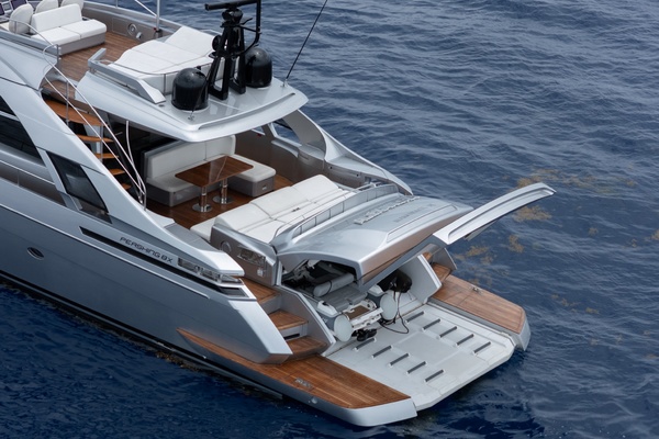 83ft Pershing Yacht For Sale