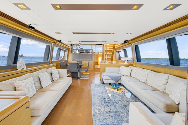 PAPAITO 80ft Ferretti Yachts Yacht For Sale