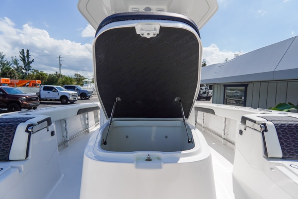 31ft Tidewater Yacht For Sale