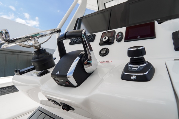 31ft Tidewater Yacht For Sale