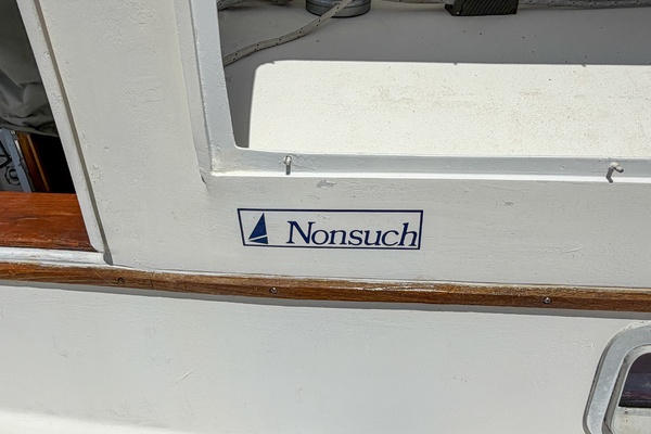 Kahuna 30ft Nonsuch Yacht For Sale