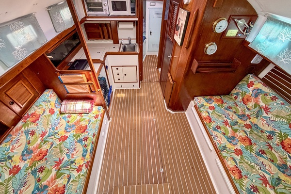 Kahuna 30ft Nonsuch Yacht For Sale