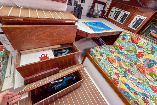 Kahuna 30ft Nonsuch Yacht For Sale