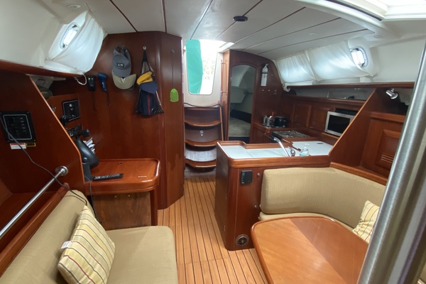 Excalibur 37ft Beneteau Yacht For Sale