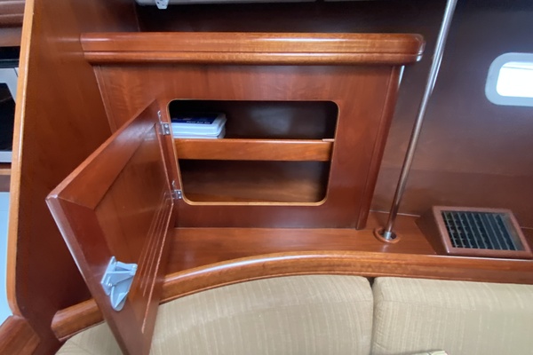 Excalibur 37ft Beneteau Yacht For Sale