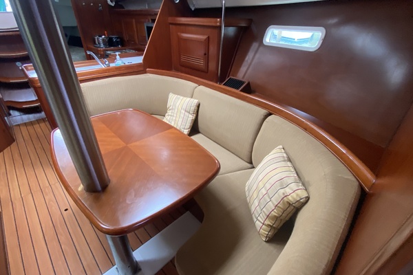 Excalibur 37ft Beneteau Yacht For Sale