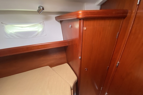 Excalibur 37ft Beneteau Yacht For Sale