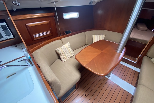 Excalibur 37ft Beneteau Yacht For Sale