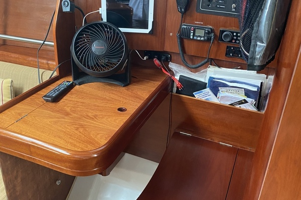 Excalibur 37ft Beneteau Yacht For Sale