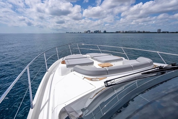 2023 Princess 65