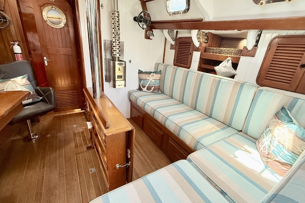 Makai 42ft Tayana Yacht For Sale