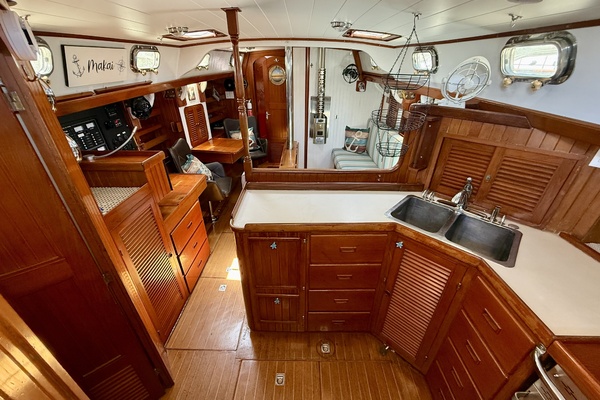 Makai 42ft Tayana Yacht For Sale
