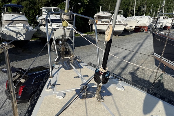 Makai 42ft Tayana Yacht For Sale
