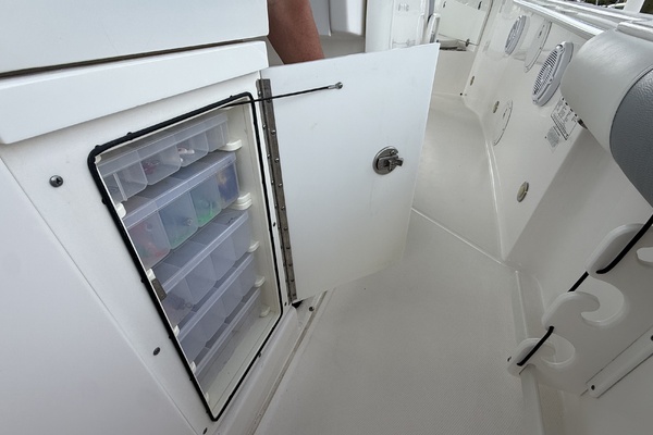 29ft Everglades Yacht For Sale