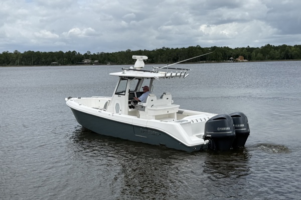 29ft Everglades Yacht For Sale