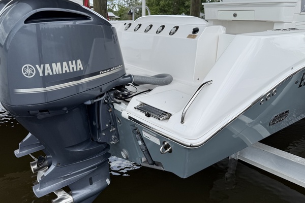 29ft Everglades Yacht For Sale