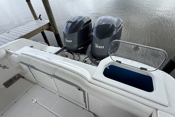 29ft Everglades Yacht For Sale