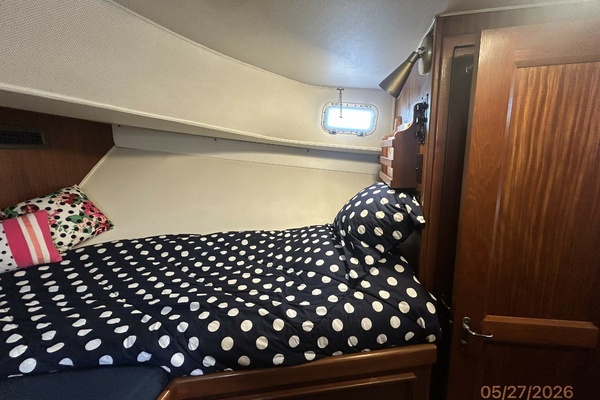 RoBoat 42ft Hatteras Yacht For Sale