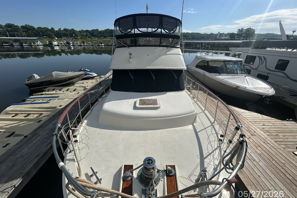 RoBoat 42ft Hatteras Yacht For Sale