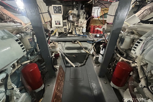 RoBoat 42ft Hatteras Yacht For Sale