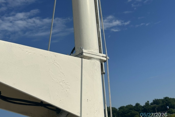 RoBoat 42ft Hatteras Yacht For Sale