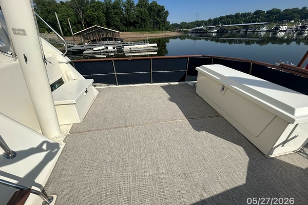 RoBoat 42ft Hatteras Yacht For Sale