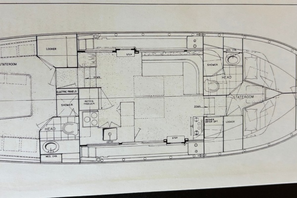 RoBoat 42ft Hatteras Yacht For Sale