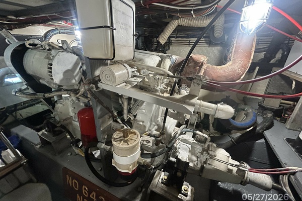 RoBoat 42ft Hatteras Yacht For Sale