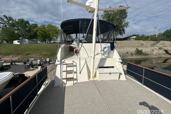 RoBoat 42ft Hatteras Yacht For Sale