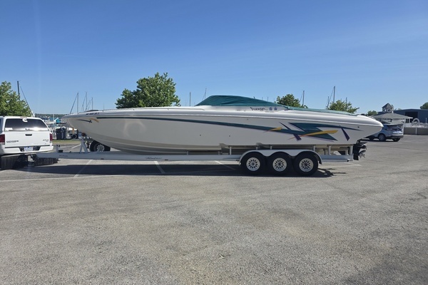 38-ft-Powerquest-2000-380 Avenger- Muskegon Michigan United States  yacht for sale