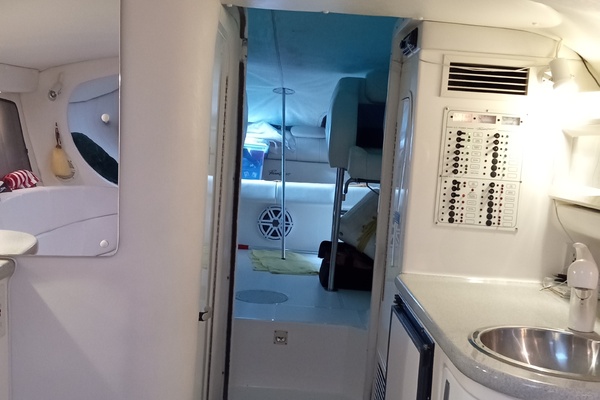 38ft Powerquest Yacht For Sale