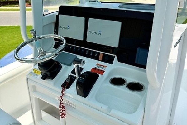 25ft Sea Hunt Yacht For Sale