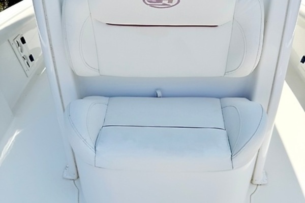 25ft Sea Hunt Yacht For Sale