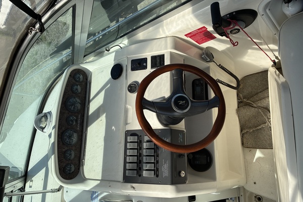 27ft Sea Ray Yacht For Sale