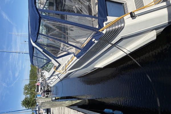 43ft Wellcraft Yacht For Sale