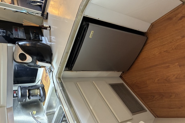 43ft Wellcraft Yacht For Sale