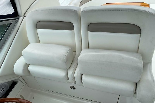 32ft Sea Ray Yacht For Sale