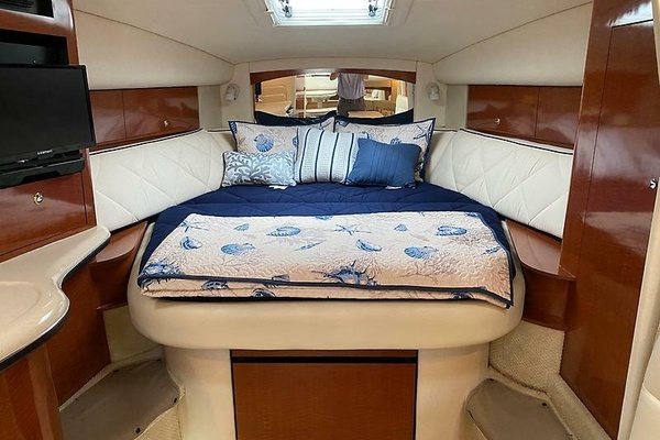 32ft Sea Ray Yacht For Sale