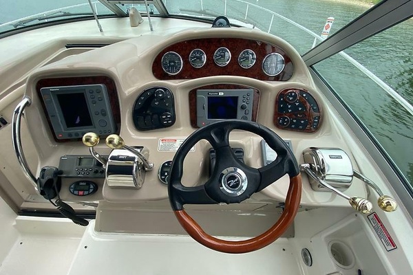 32ft Sea Ray Yacht For Sale