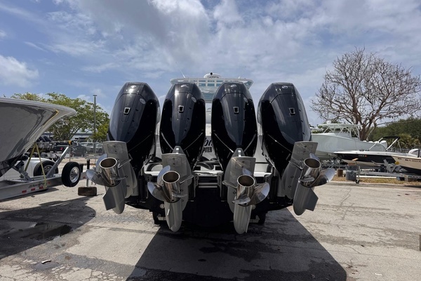 2019 Invincible 42