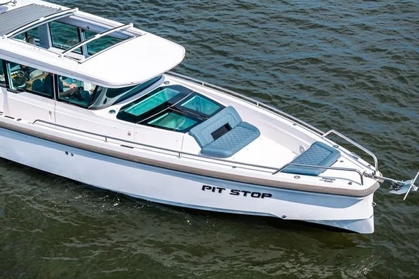 2022 Axopar 37 XC CROSS CABIN 37ft Axopar Yacht For Sale