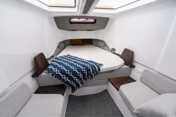 2022 Axopar 37 XC CROSS CABIN 37ft Axopar Yacht For Sale