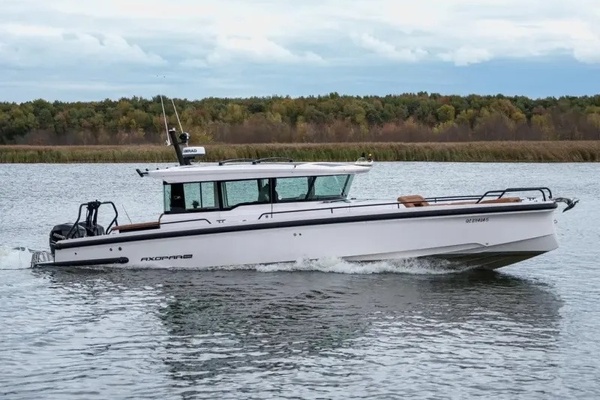2022 Axopar 37 XC CROSS CABIN 37ft Axopar Yacht For Sale