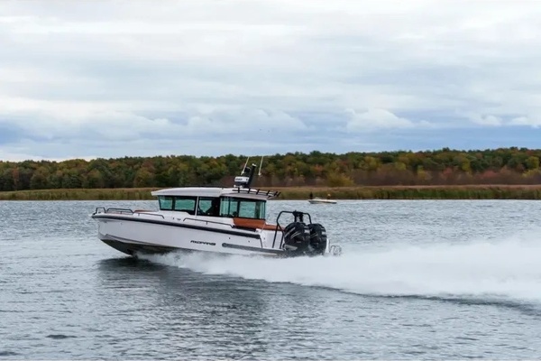 2022 Axopar 37 XC CROSS CABIN 37ft Axopar Yacht For Sale