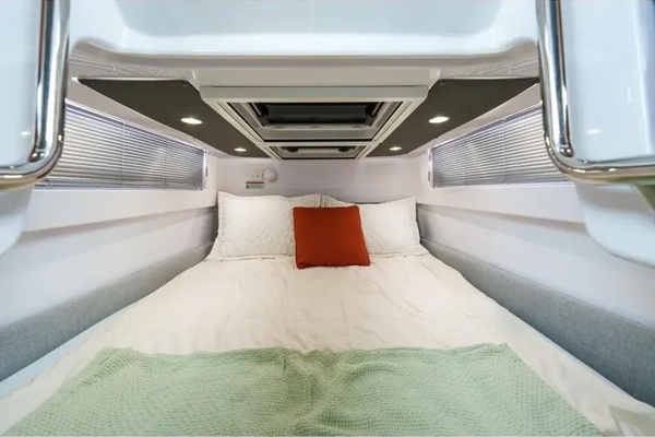 2022 Axopar 37 XC CROSS CABIN 37ft Axopar Yacht For Sale