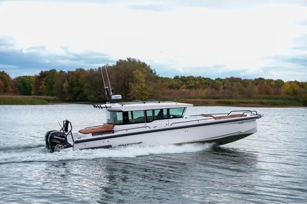 2022 Axopar 37 XC CROSS CABIN 37ft Axopar Yacht For Sale