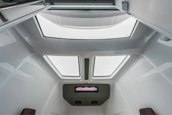 2022 Axopar 37