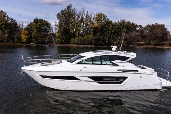 46ft Cruisers Yacht For Sale