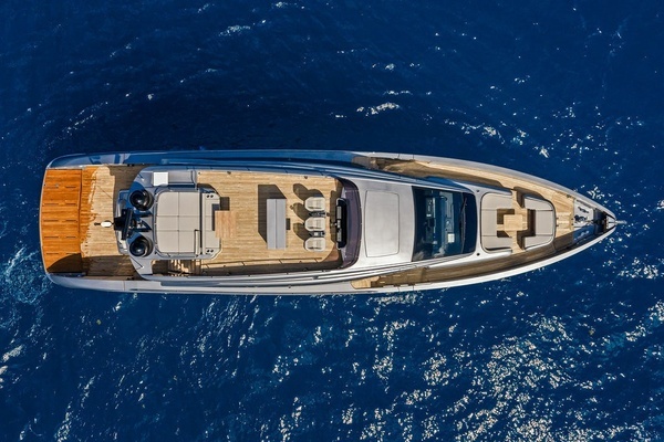 2025 Pershing 80