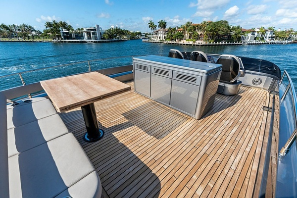 CIAO 80ft Pershing Yacht For Sale